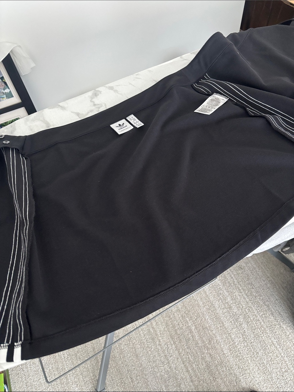 ADIDAS ORIGINALS Women’s ADICOLOR 3-STRIPES SHORT WRAPPING SKIRT black sz large - Picture 14 of 15